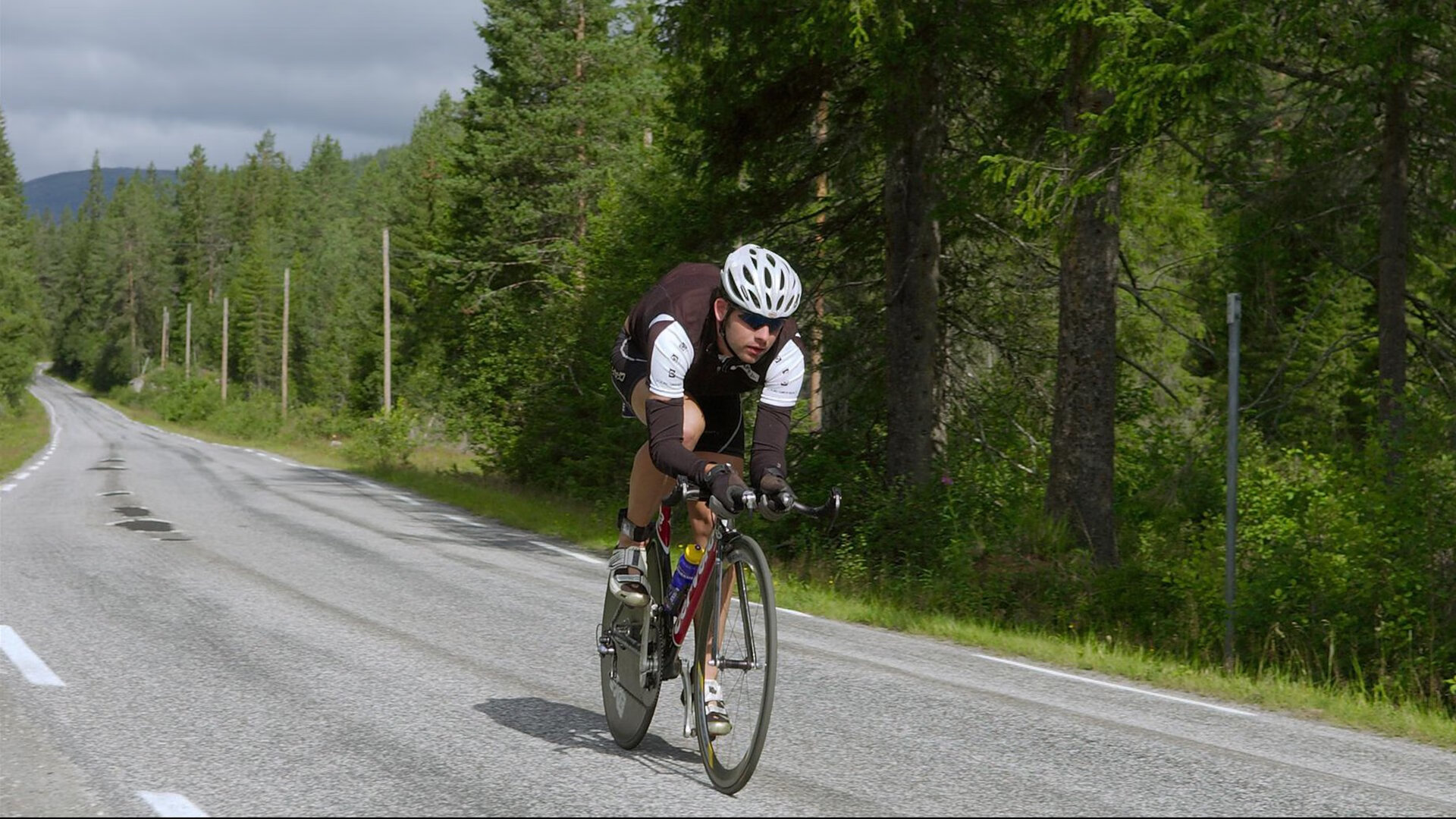 车身气动设计的革命性变化，汽车气动的优缺点